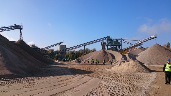 Führung durch Kieswerk am Niederrhein