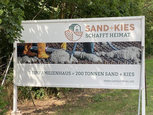 Sand + Kies-Plakat in Kamp-Lintfort